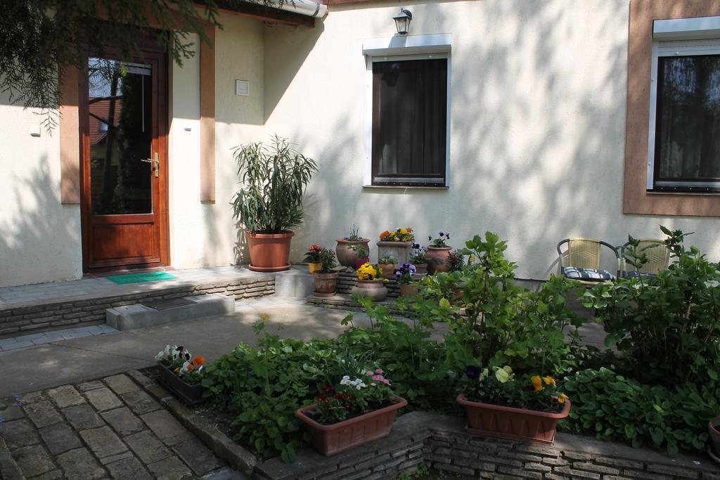 Vargapartman Szegedin Exterior foto